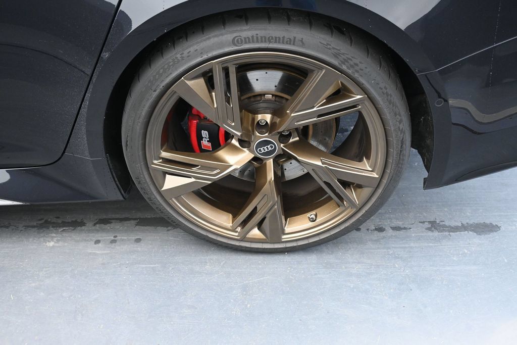 Used 2021 Audi RS 6 AWD/4WD image 12