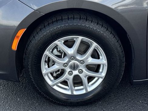 Used 2022 Chrysler Pacifica Touring-L FWD image 22