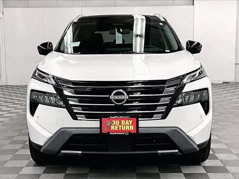 New 2025 Nissan Rogue SL w/ Tech Package image 15