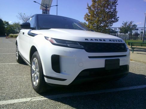 Used 2020 Land Rover Range Rover Evoque S image 31