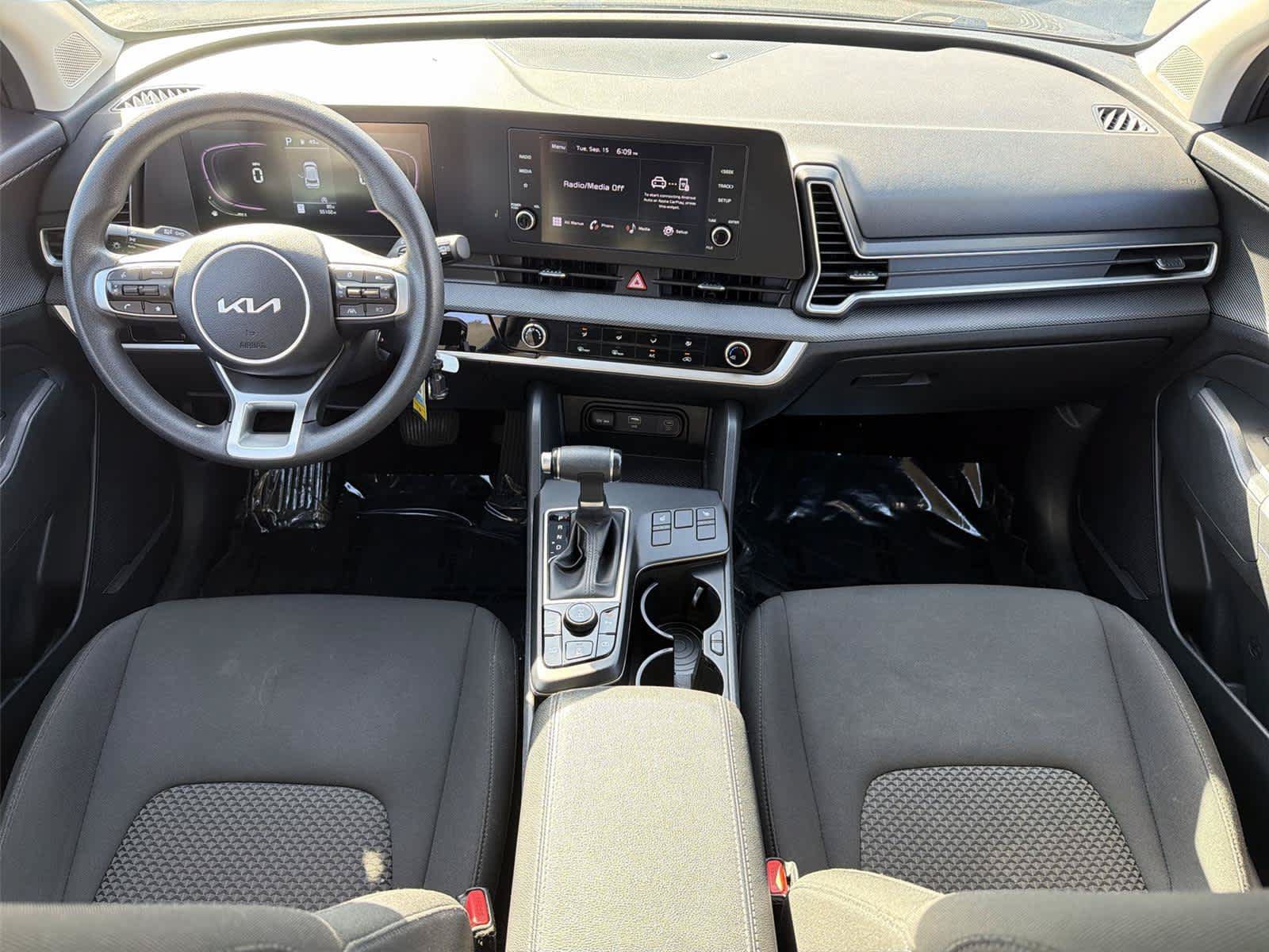 Used 2024 Kia Sportage LX AWD/4WD image 11