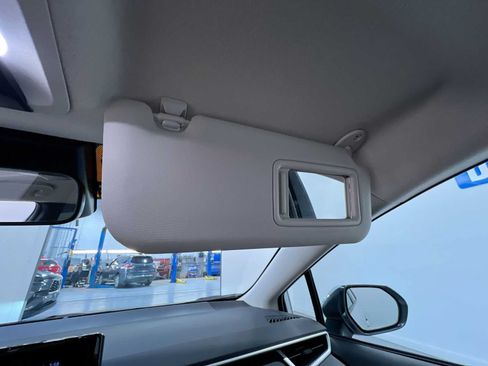 Used 2025 Toyota Corolla LE FWD image 33