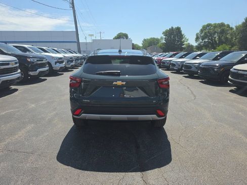 New 2026 Chevrolet Trax LT w/ Driver Confidence Package FWD image 6