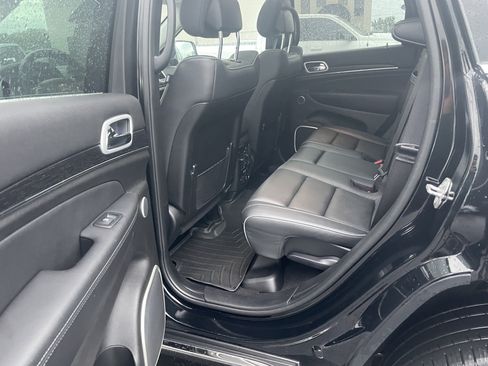 Used 2021 Jeep Grand Cherokee Summit AWD/4WD image 27
