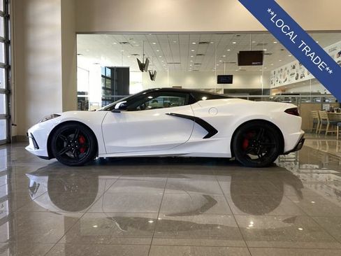 Used 2021 Chevrolet Corvette Stingray Convertible w/ 1LT RWD image 2