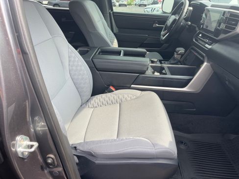 Used 2025 Toyota Tundra SR5 AWD/4WD image 19