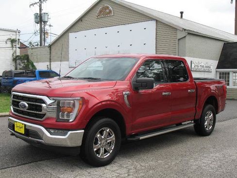 Used 2022 Ford F150 XLT w/ Equipment Group 302A High AWD/4WD image 3