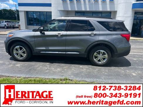 Used 2022 Ford Explorer XLT w/ Equipment Group 202A AWD/4WD image 1