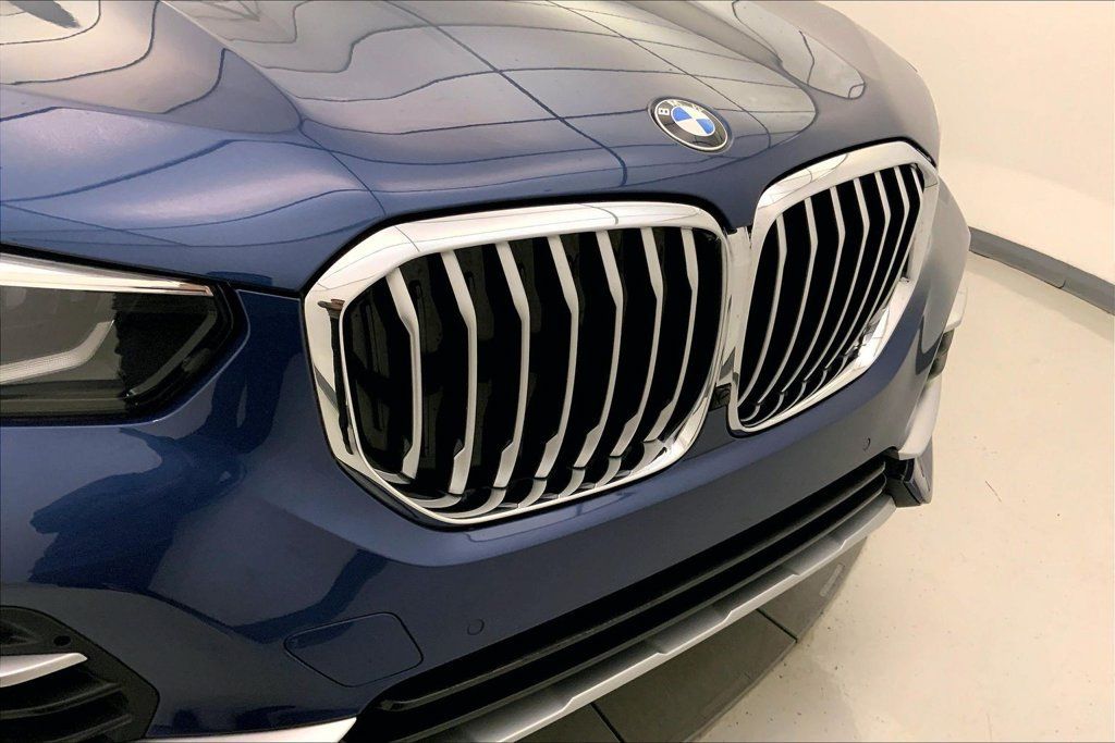 Used 2022 BMW X5 xDrive40i w/ Premium Package AWD/4WD image 29