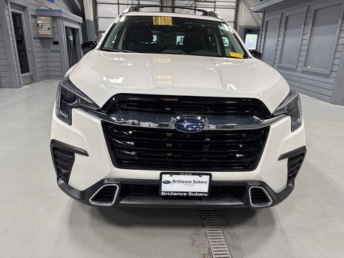 Certified 2025 Subaru Ascent Touring AWD/4WD image 3