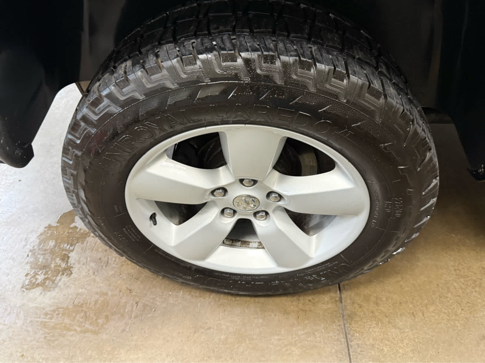 Used 2023 RAM 1500 Classic SLT AWD/4WD image 31