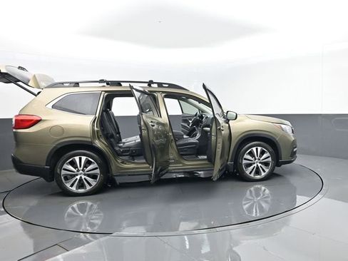 Used 2022 Subaru Ascent Limited w/ Technology Package AWD/4WD image 34