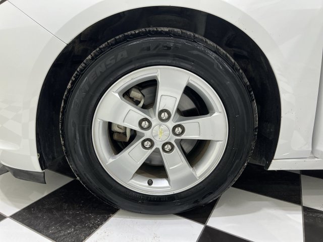 Used 2015 Chevrolet Malibu LS FWD image 25
