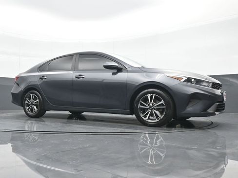 Used 2022 Kia Forte LXS image 23