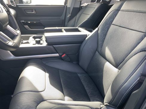 Used 2024 Toyota Tundra Limited image 21