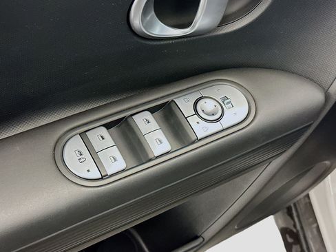 Used 2024 Hyundai Ioniq 5 SE image 15