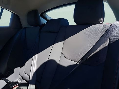 New 2026 Toyota Prius Plug-In Hybrid FWD image 8