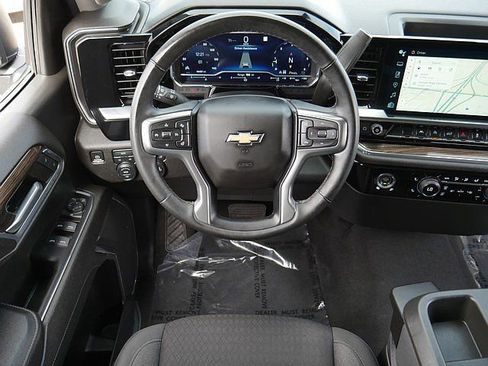 Used 2023 Chevrolet Silverado 1500 LT image 17