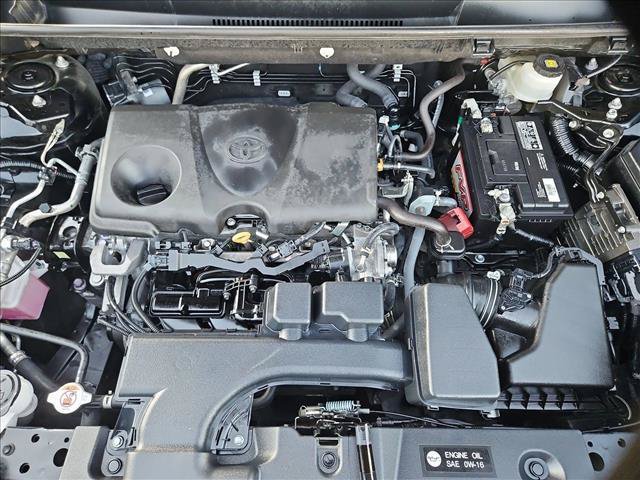 Used 2025 Toyota RAV4 LE AWD/4WD image 28