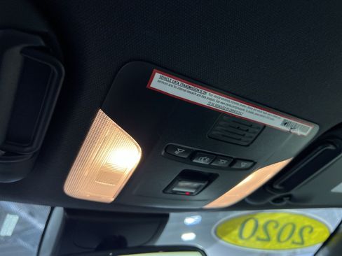 Used 2020 Toyota Corolla SE w/ Carpet Mat Package (TMS) FWD image 35