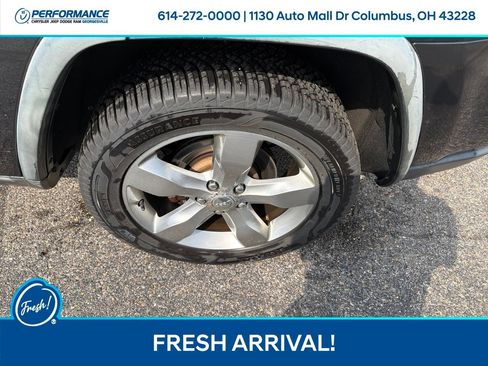 Used 2011 Jeep Grand Cherokee Overland AWD/4WD image 11