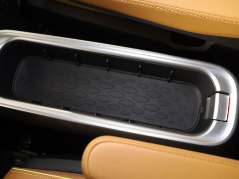 Used 2025 Volkswagen ID. Buzz Pro S image 35