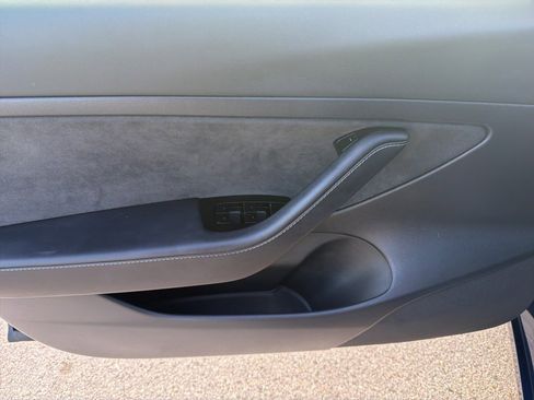 Used 2020 Tesla Model 3 Standard Range Plus image 17