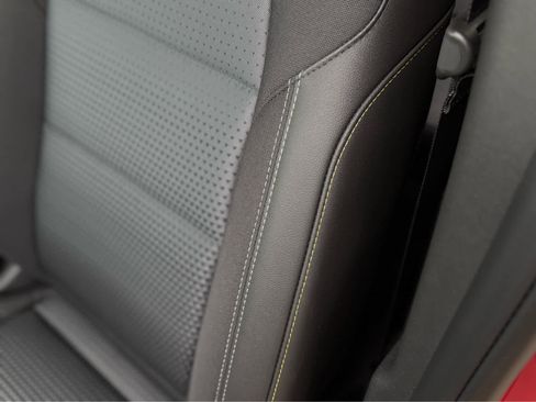 New 2026 Chevrolet Trax LT image 18