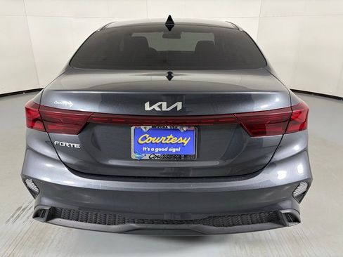 Used 2023 Kia Forte LXS image 7