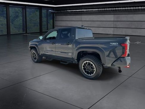 Used 2025 Toyota Tacoma TRD Off-Road AWD/4WD image 6