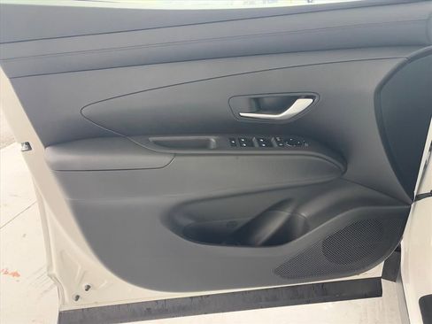 New 2026 Hyundai Tucson SE image 8