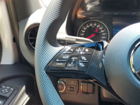 Used 2025 Mercedes-Benz Sprinter 2500 image 18