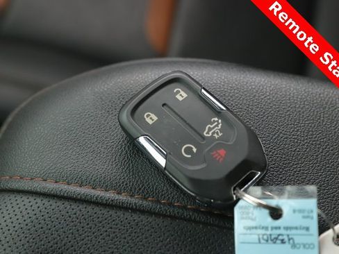 Used 2021 GMC Sierra 1500 AT4 image 3