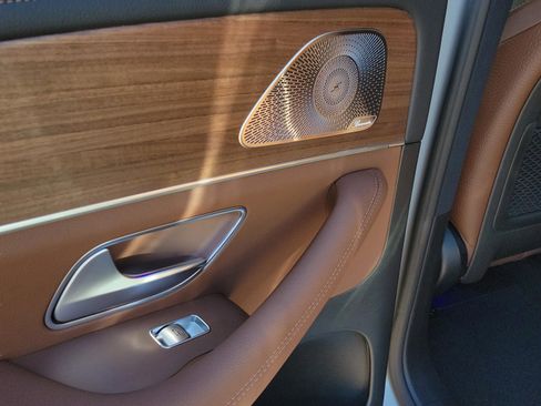 New 2026 Mercedes-Benz GLE 580 4MATIC image 7