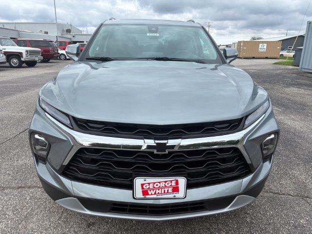 New 2026 Chevrolet Blazer LT w/ LPO, Black Sport Package AWD/4WD image 11