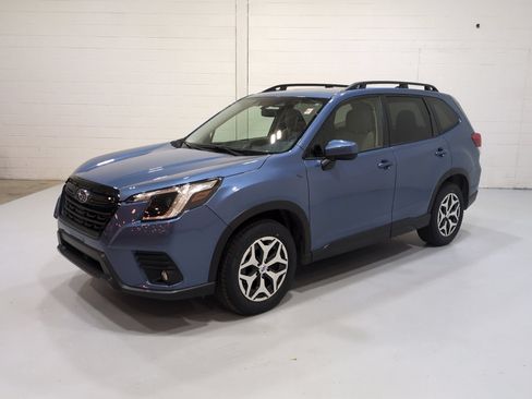 Used 2024 Subaru Forester Premium AWD/4WD image 7