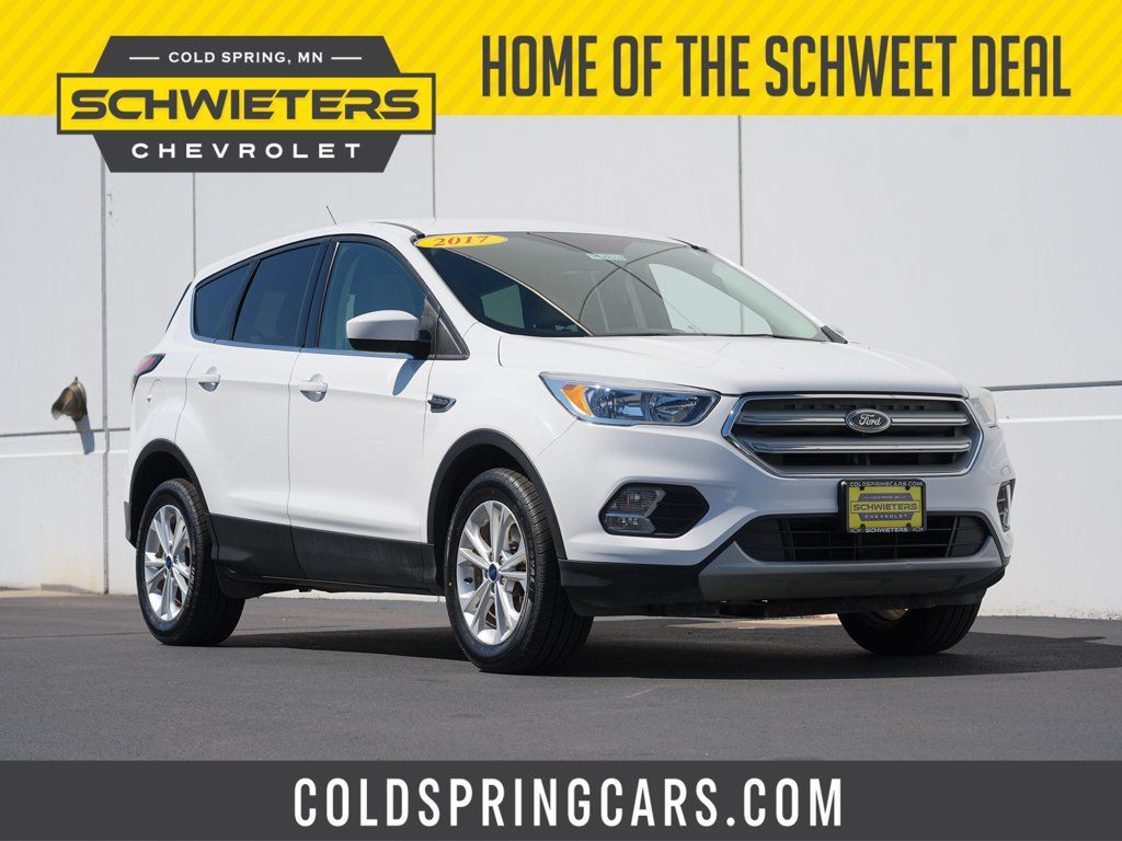 Used 2017 Ford Escape SE AWD/4WD image 1