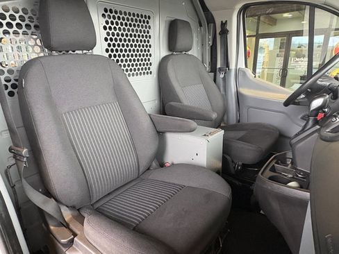 Used 2016 Ford Transit 250 130 Low Roof image 22