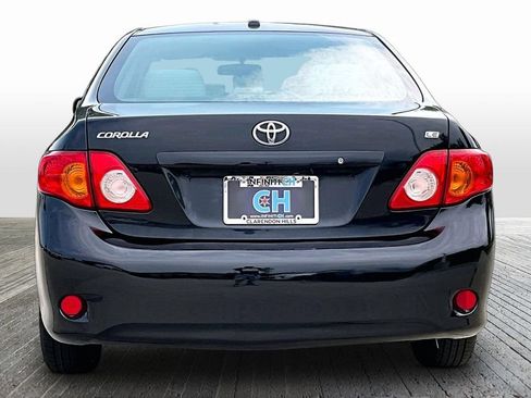 Used 2010 Toyota Corolla LE FWD image 7