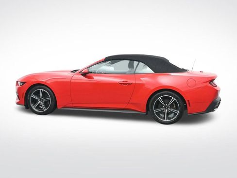 Used 2024 Ford Mustang Convertible image 10