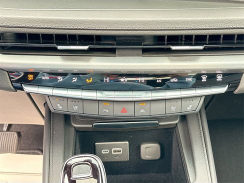 Certified 2024 Cadillac XT4 Premium Luxury w/ Active Safety Package image 28