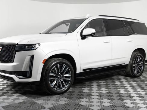 Used 2021 Cadillac Escalade Sport image 2