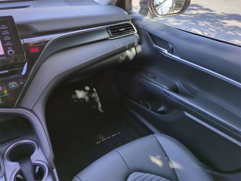 Used 2023 Toyota Camry SE image 17