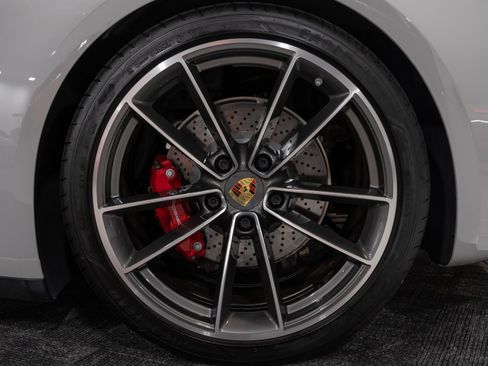 Used 2020 Porsche 911 Carrera 4S AWD/4WD image 28
