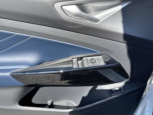 New 2025 Volkswagen ID.4 Pro S Plus AWD/4WD image 14