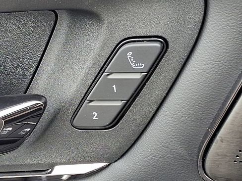 New 2025 RAM 1500 Limited AWD/4WD image 21