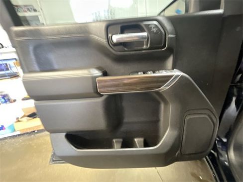 Used 2022 Chevrolet Silverado 1500 LT image 22