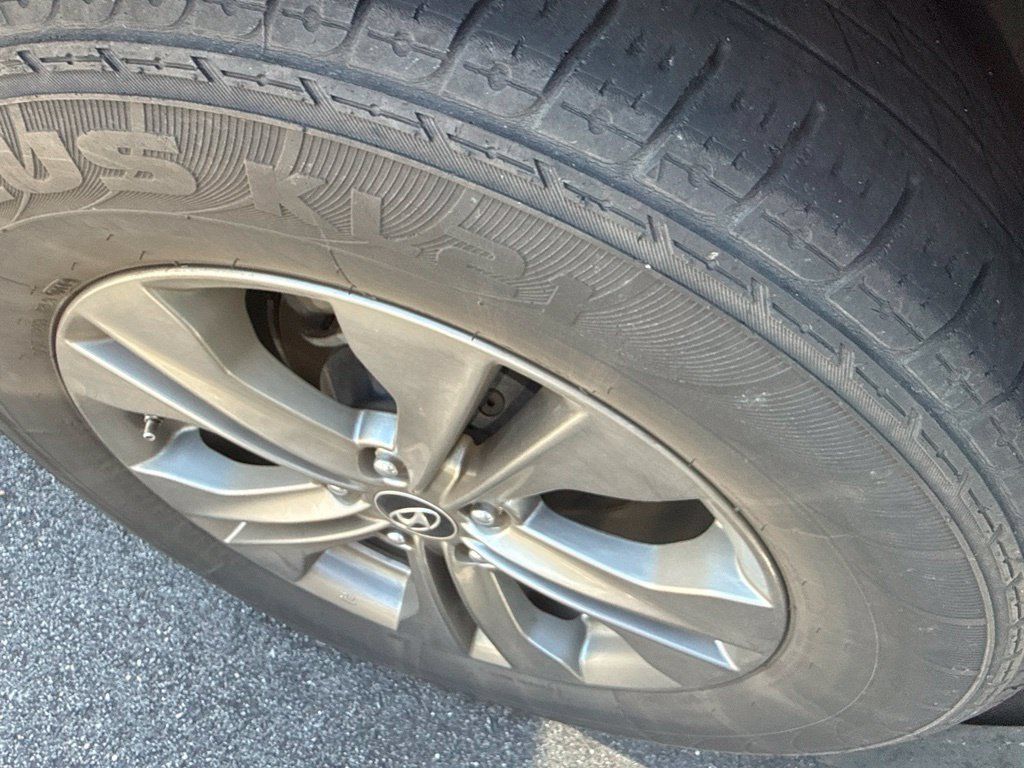 Used 2014 Hyundai Santa Fe Sport w/ Popular Equipment Package 02 FWD image 16