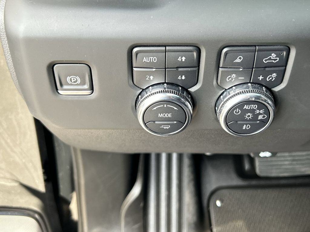 Used 2025 GMC Sierra 1500 AT4X AWD/4WD image 18