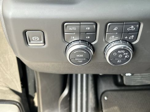 Used 2025 GMC Sierra 1500 AT4X AWD/4WD image 18